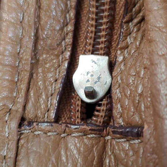 Tignanello Patchwork Leather Hobo Shoulder Bag Handbag Purse WOMEN'S WOMAN'S - Picture 8 of 14